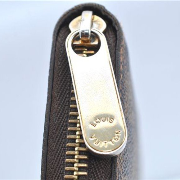 Louis Vuitton Zippy Wallet - Picture 13 of 17